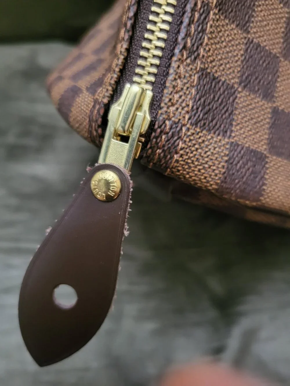 NEVER USED Louis Vuitton Speedy Duffle 35 Brown Canvas Damier Ebene w/ strap